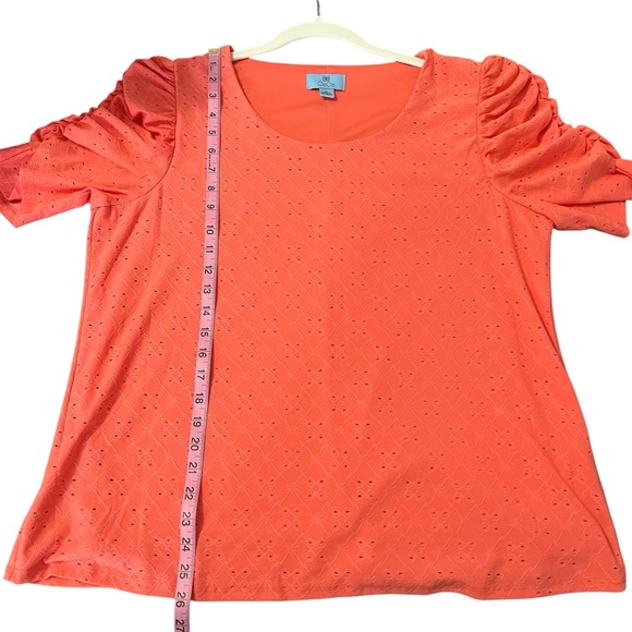 CeCe Short Sleeve Coral Eyelet-Embroidered Beautiful Knit Top Size XL - Picture 7 of 11